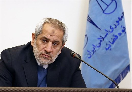 روایت خبرنگار شرق از مسافرکشی دادستان سابق تهران بعد از بازنشستگی! روایت خبرنگار شرق از مسافرکشی دادستان سابق تهران بعد از بازنشستگی!