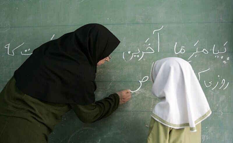 تعویق بازنشستگی معلمان تا۶۵ سالگی تعویق بازنشستگی معلمان تا۶۵ سالگی
