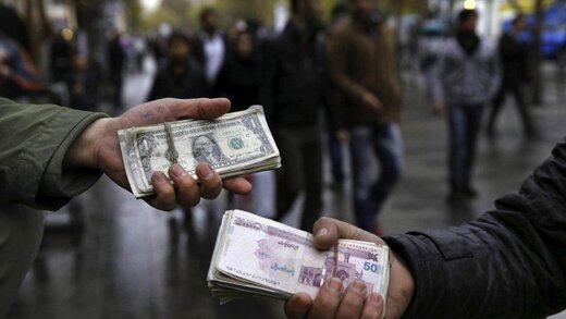 وضعیت ویژه در بازار ارز / دلار یک کانال عقب رفت