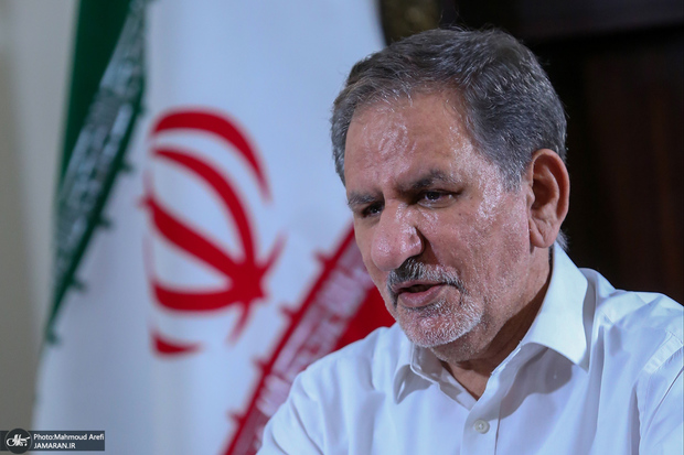 جهانگیری: فروش نفت خارج از مجاری دولت خطایی تاریخی است جهانگیری: فروش نفت خارج از مجاری دولت خطایی تاریخی است