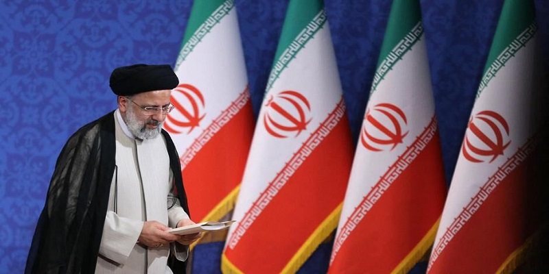 تلاش «حامی خاوری» برای حضور در «کابینه رئیسی» تلاش «حامی خاوری» برای حضور در «کابینه رئیسی»
