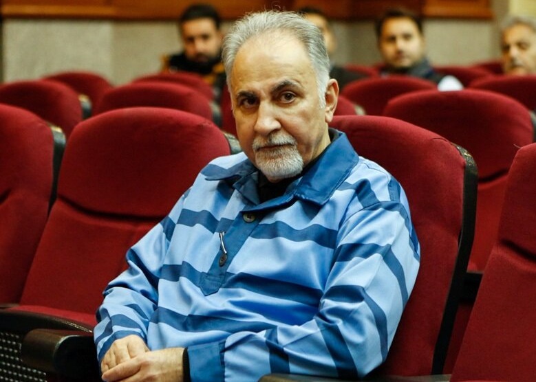 محمدعلی نجفی با مرخصی از زندان خارج شد محمدعلی نجفی با مرخصی از زندان خارج شد