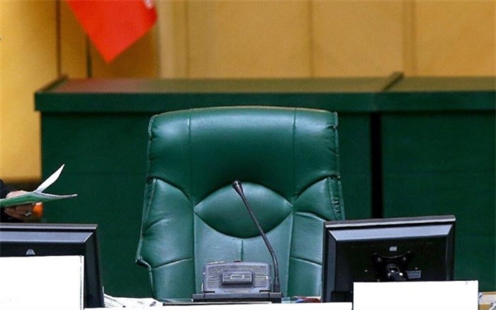 تریبونهایی دور از دردهای مردم تریبونهایی دور از دردهای مردم
