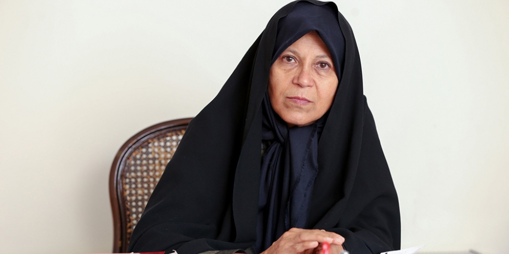 واکنش «فائزه هاشمی» به انتشار یک فیلم جنجالی واکنش «فائزه هاشمی» به انتشار یک فیلم جنجالی
