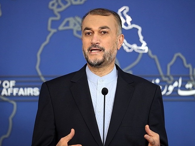 امیرعبداللهیان: با بورل تلفنی گفتگو کردم؛ مسیر مذاکرات را ادامه میدهیم امیرعبداللهیان: با بورل تلفنی گفتگو کردم؛ مسیر مذاکرات را ادامه میدهیم