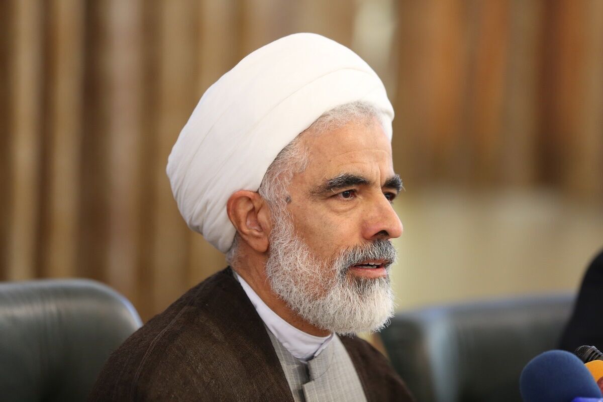 از کفن پوشی تا دفاع از مهاجرت فرزندان مسئولان از کفن پوشی تا دفاع از مهاجرت فرزندان مسئولان
