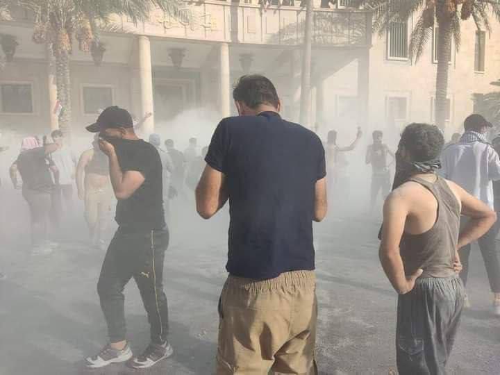 درگیریها در عراق شدت گرفت/ شلیک خمپاره و آر.پی.جی از سوی حامیان مقتدی صدر/۱۰ نفر کشته شدند درگیریها در عراق شدت گرفت/ شلیک خمپاره و آر.پی.جی از سوی حامیان مقتدی صدر/۱۰ نفر کشته شدند