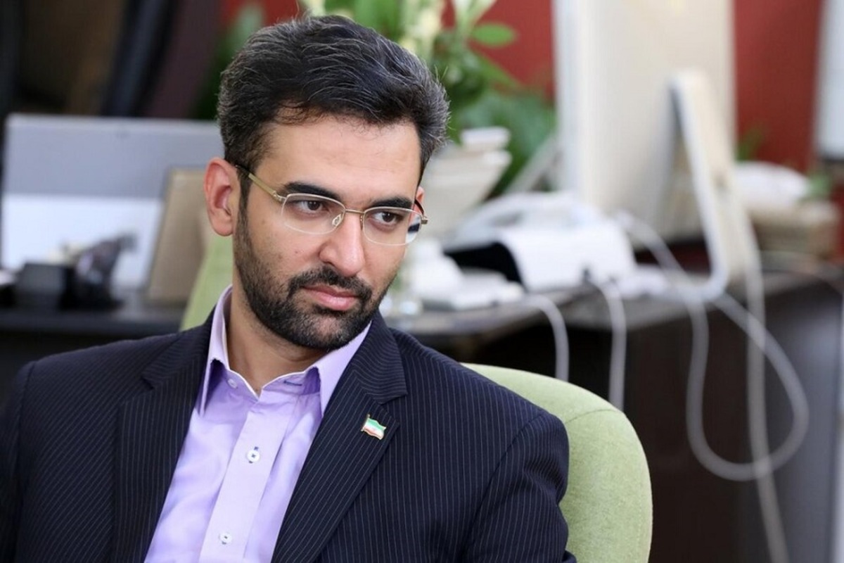 آذری جهرمی: آمریکا اگر به مردم ایران علاقهمند است، «فناتحریم» را متوقف کند آذری جهرمی: آمریکا اگر به مردم ایران علاقهمند است، «فناتحریم» را متوقف کند