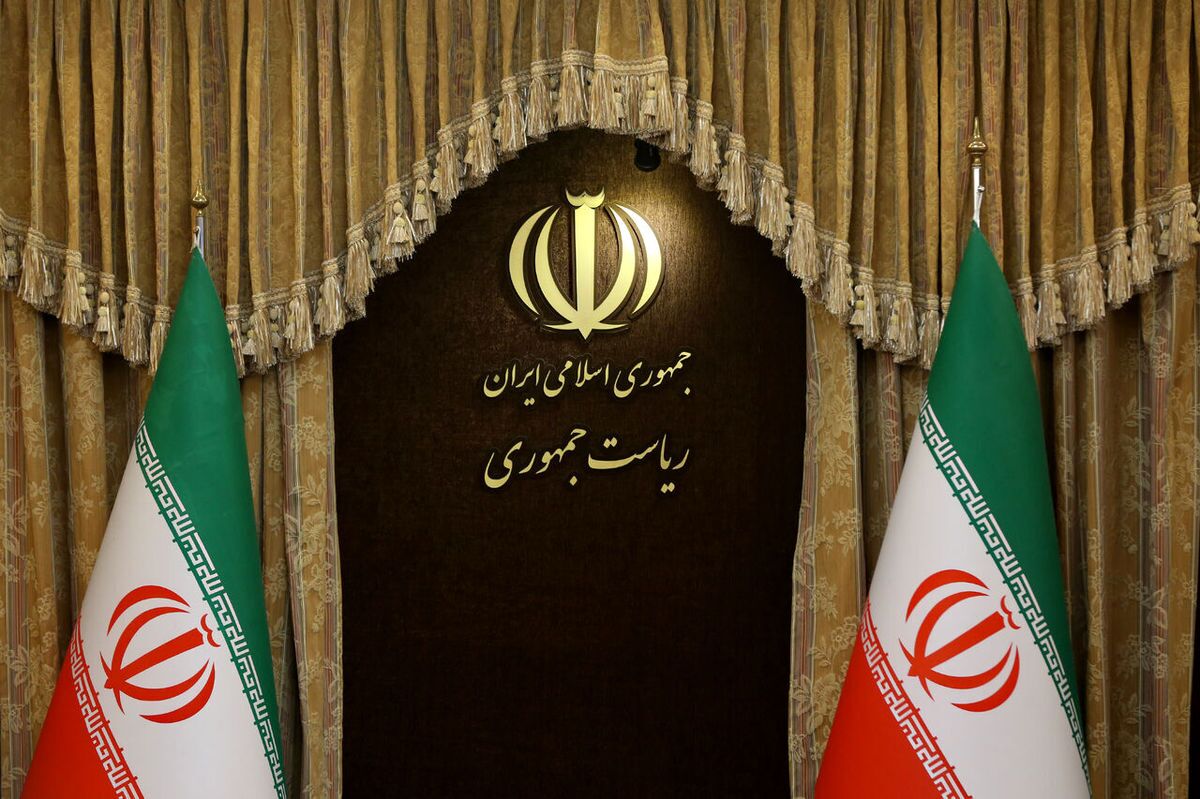 رئیس جمهور جدید برای یک دوره ۴ ساله رئیس جمهور جدید برای یک دوره ۴ ساله