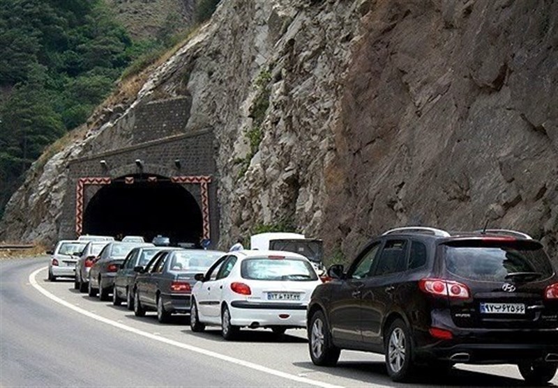 ترافیک در جادههای شمال سنگین شد