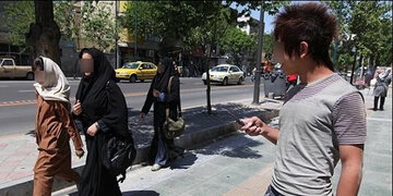 قانون عفاف و حجاب/به افرادی که به سمت بدننمایی و برهنگی بروند خدمات پلیس به اضافه ۱۰ و خروج از کشور نمی دهیم /بار سوم به دستگاه قضایی معرفی می شوید قانون عفاف و حجاب/به افرادی که به سمت بدننمایی و برهنگی بروند خدمات پلیس به اضافه ۱۰ و خروج از کشور نمی دهیم /بار سوم به دستگاه قضایی معرفی می شوید