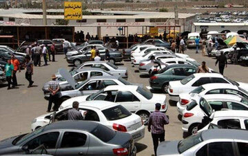 هشدار اتحادیه نمایشگاهداران به دولت/ خطر افزایش چشمگیر قیمت خودرو جدی است هشدار اتحادیه نمایشگاهداران به دولت/ خطر افزایش چشمگیر قیمت خودرو جدی است