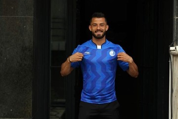 مهاجم سابق استقلال سرمربی شد مهاجم سابق استقلال سرمربی شد
